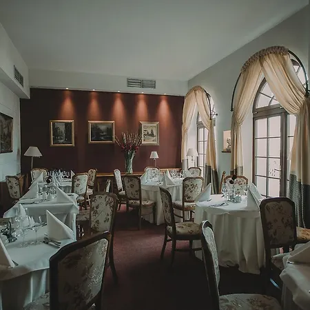 Hotel Restaurant Boss Miloslaw